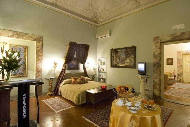 Palazzo Magnani Feroni, All Suite - Residenza D'Epoca Florence Room photo