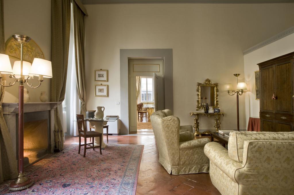 Palazzo Magnani Feroni, All Suite - Residenza D'Epoca Florence Room photo